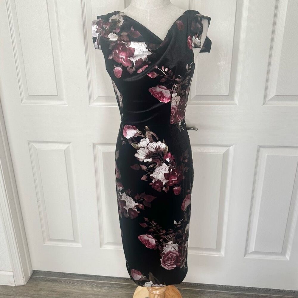 Black Halo Jackie O floral dress